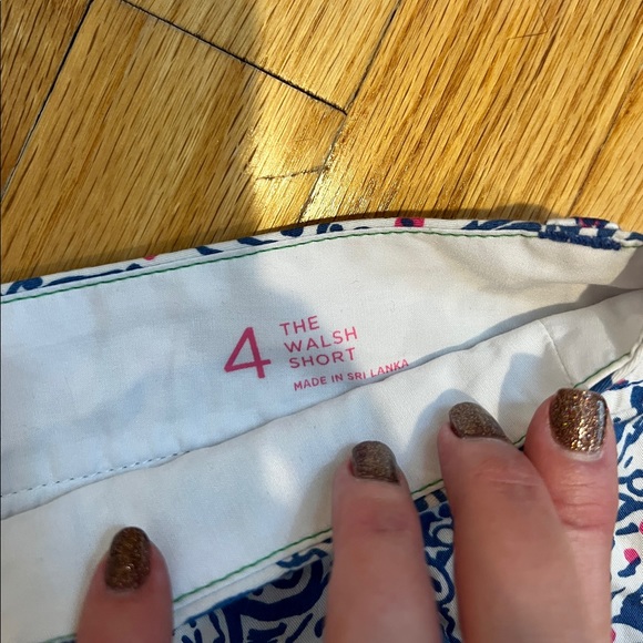 Lilly Pulitzer Shorts Size 4 - Picture 2 of 5